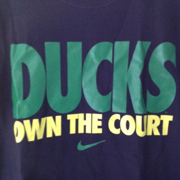 Nike Ducks Own The Court Shirt - Picture 2 of 3